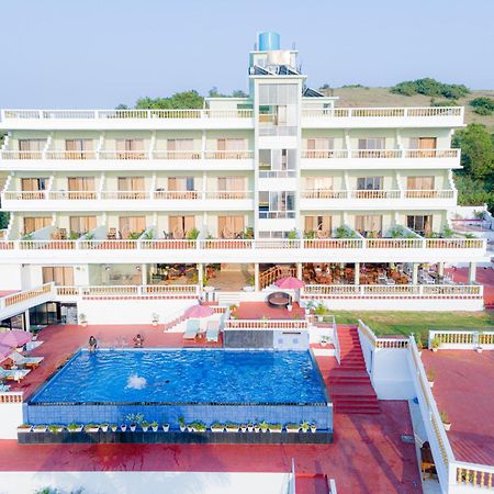 Sparv Aulakhs Resort Mandrem Dış mekan fotoğraf
