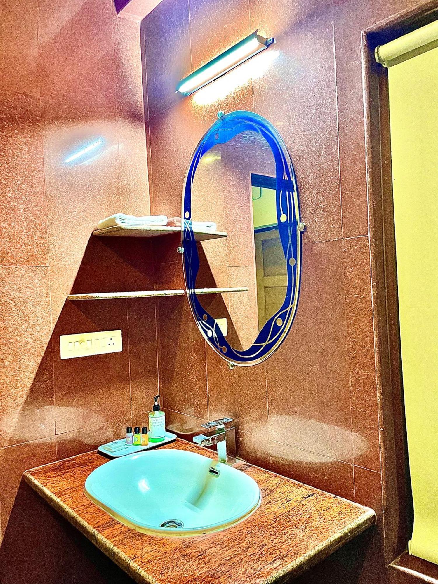 Sparv Aulakhs Resort Mandrem Dış mekan fotoğraf